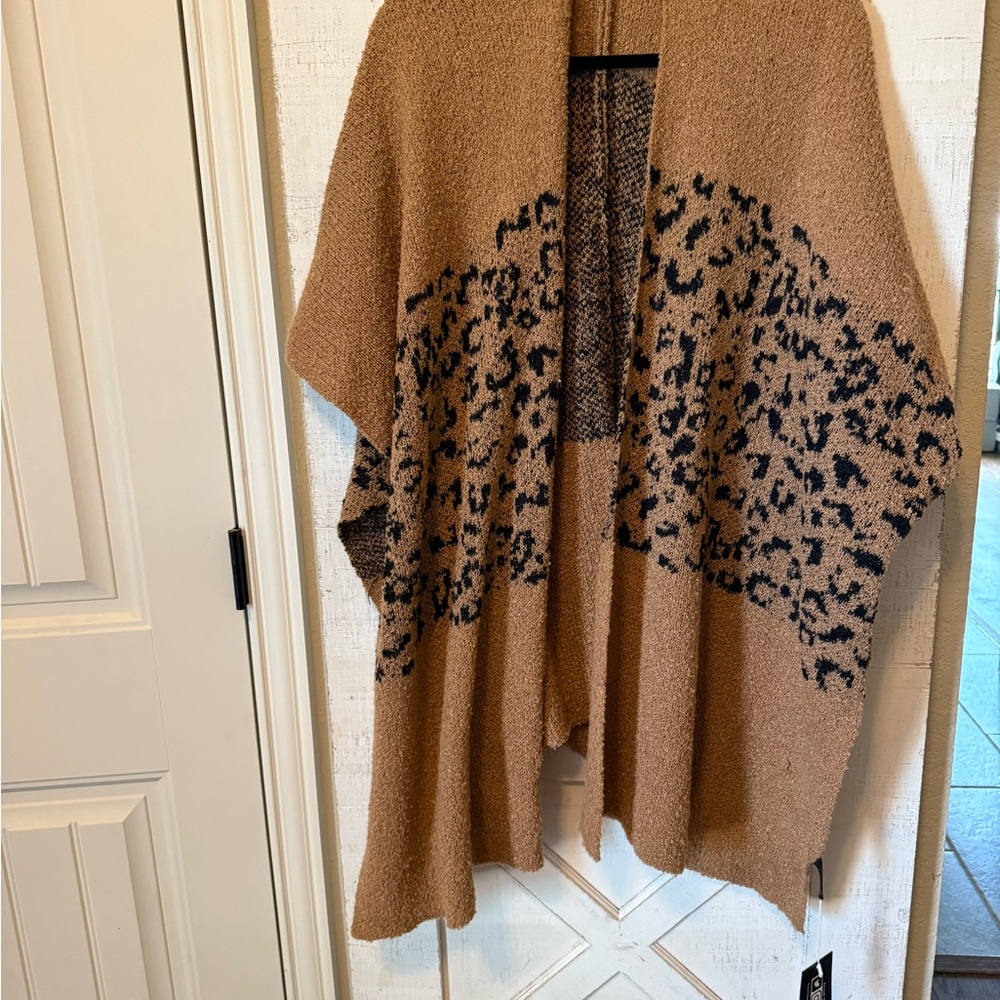 Justin & Taylor Mocha Leopard Print Shawl 🖤 NWT